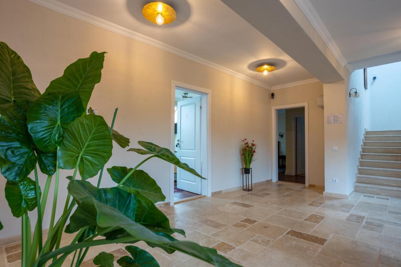 Vila Missy Deva Exterior foto